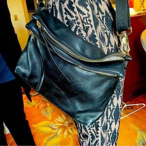 Margot lovely leather bag barely used